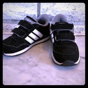 Toddler boys ADIDAS sneakers